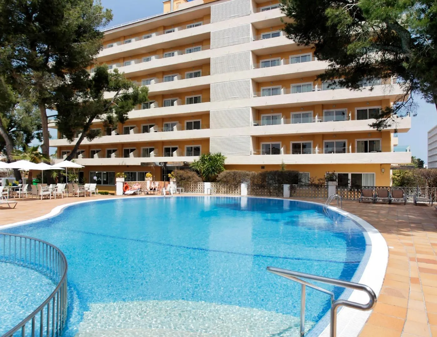 Grupotel Montecarlo Can Picafort  Hotel