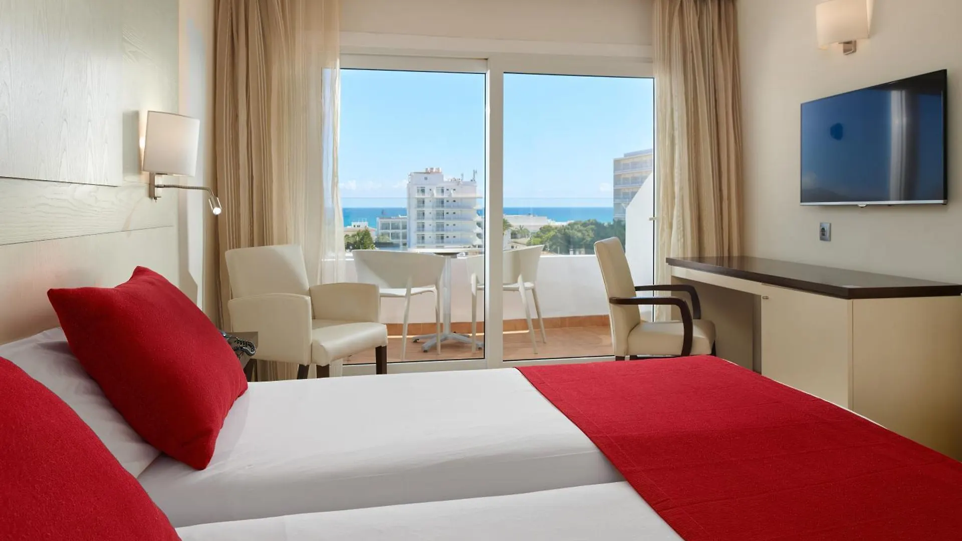 Grupotel Montecarlo Can Picafort  Hotel